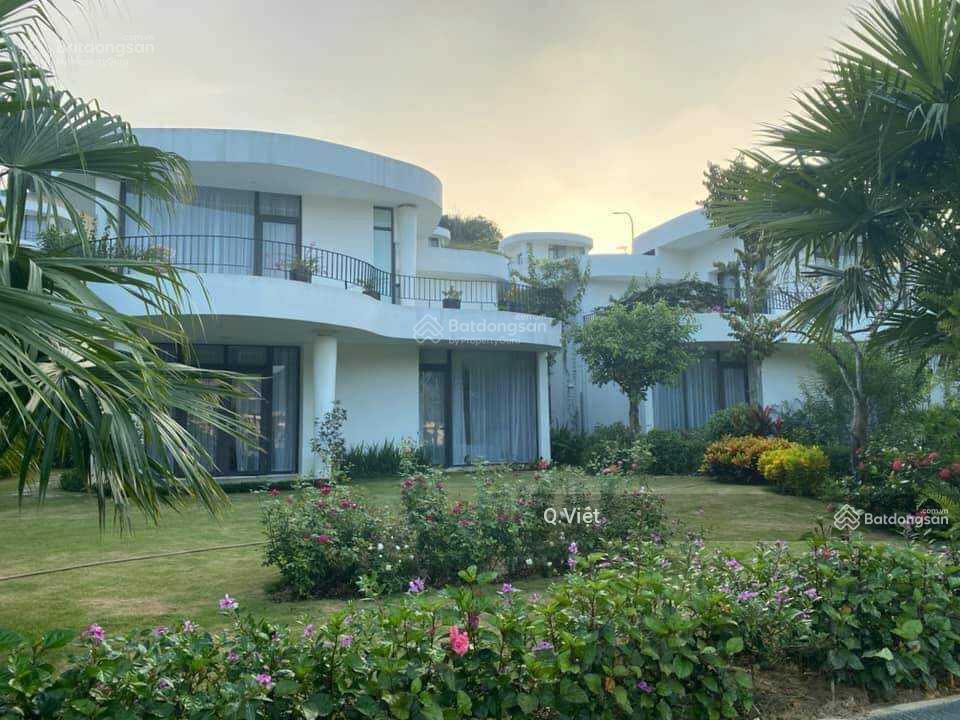 bán gấp biệt thự Ivory Villas & Resort 400m căn đẹp view đẹp nhất dự án