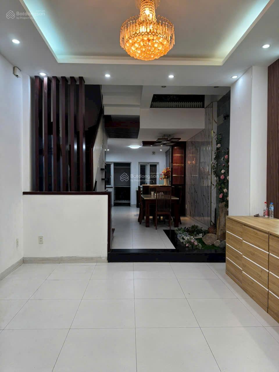 Cho thuê nhà tại KDC Nam Long đường Phú Thuận Quận 7