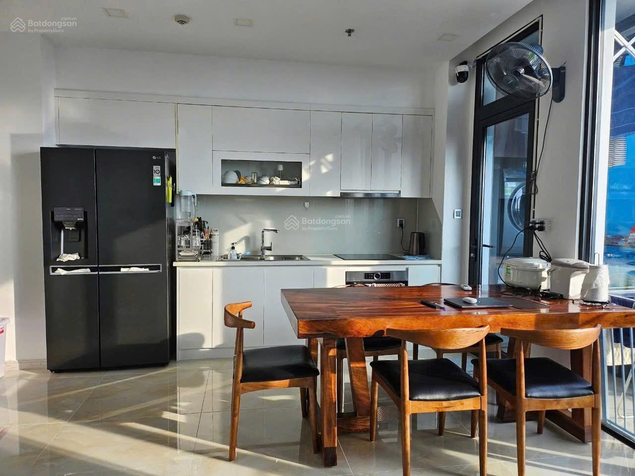 Bán 2PN 76m2 giá chỉ 11 tỷ view Landmark 81 không bị chắn, thương lượng mạnh