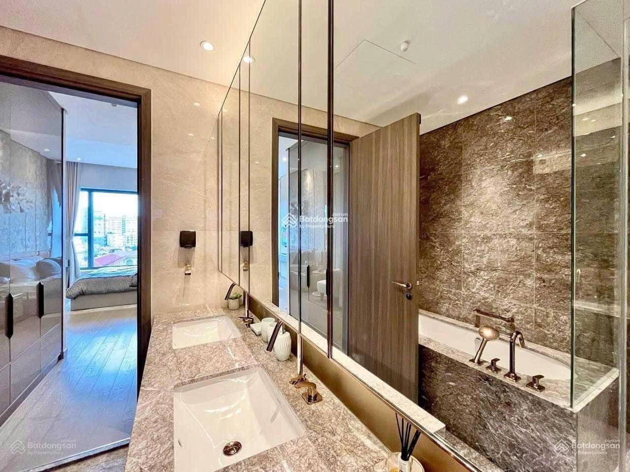 Bán căn hộ Botanic, Phú Nhuận, 2 phòng ngủ, 2 vệ sinh, 90m2 giá 5.5 tỷ. LH: 0939 586 *** Thanh Tùng Bán căn hộ Botanic, Phú Nhuận, 2 phòng ngủ, 2 vệ sinh, 90m2 giá 5.5 tỷ. LH: 0939 586 *** Thanh Tùng