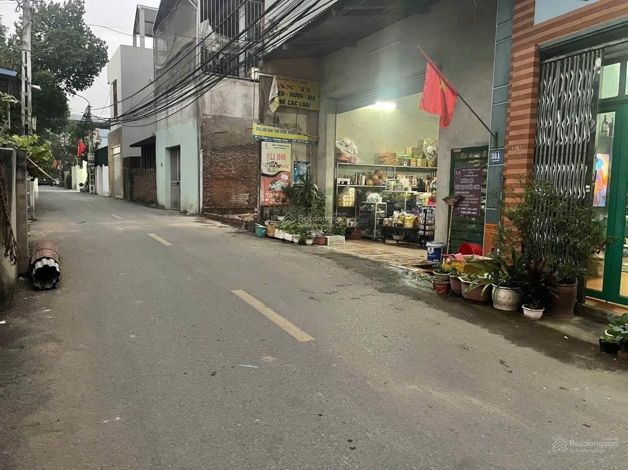 Bán đất Thuận Thành, Bắc Ninh. 52m2 * MT 5,4m * 1,8 tỷ. Ô tô thông, sát phố