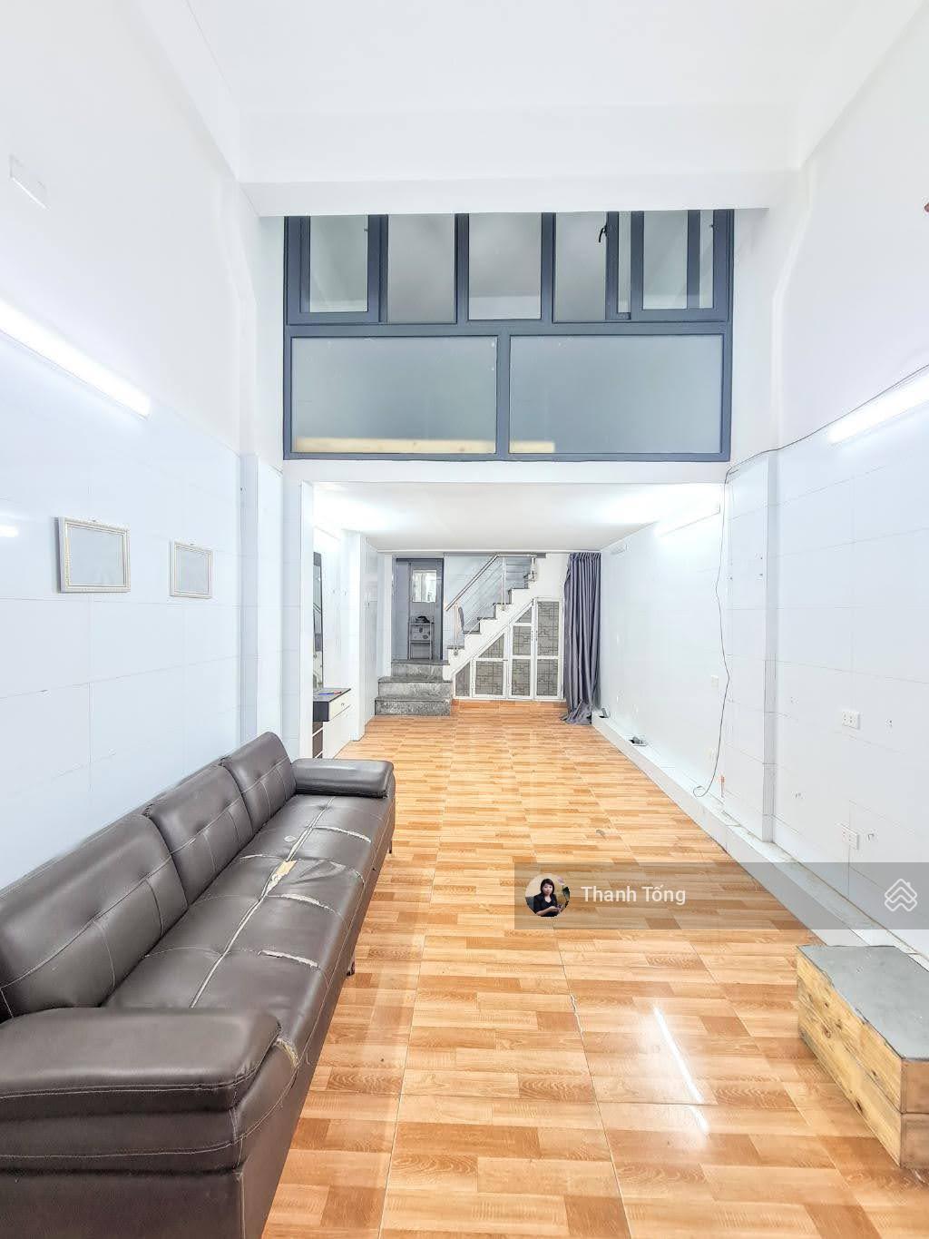 Rẻ như thuê, Tam Trinh, mặt chợ, 32m2, 2 ngủ, 2.2 tỷ Rẻ như thuê, Tam Trinh, mặt chợ, 32m2, 2 ngủ, 2.2 tỷ