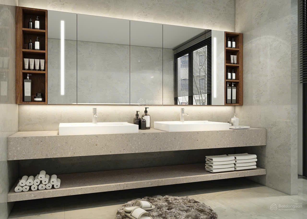 Bán gấp nhà MT đường Nguyễn Thanh Sơn DT 10x20m xây cao 6 tầng, đã hoàn công có HĐ thuê 100tr/th