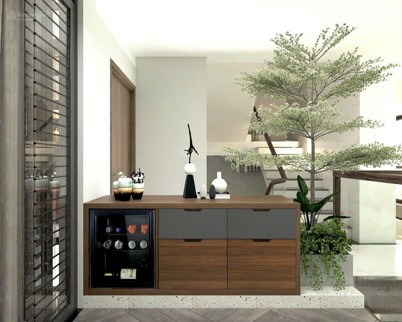 Bán gấp nhà MT đường Nguyễn Thanh Sơn DT 10x20m xây cao 6 tầng, đã hoàn công có HĐ thuê 100tr/th