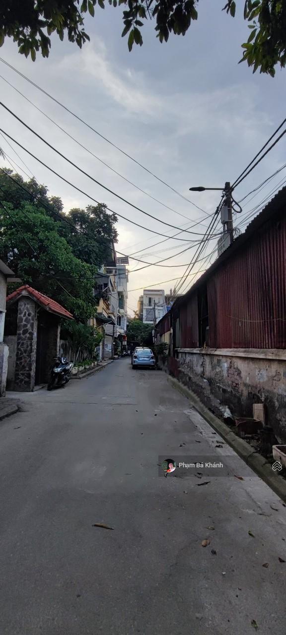 Bán đất Việt Hưng, Long Biên, phân lô ô tô tránh, 67m2 x MT 5.8m, 12 tỷ