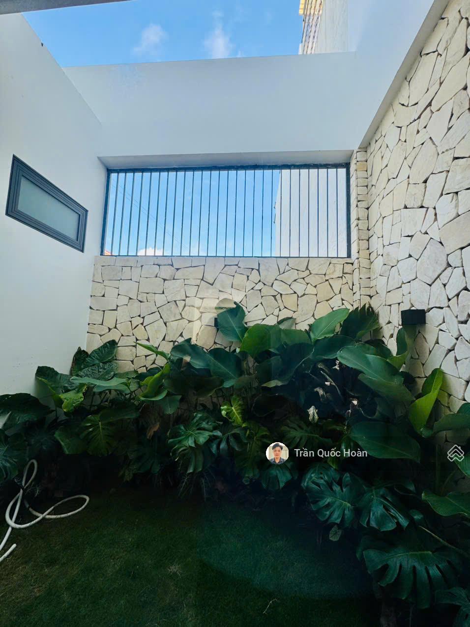Bán nhà 1T2L đẹp hiện đại, mặt tiền Nguyễn Thị Minh Khai, P8 Vũng Tàu, 80m2 giá 12 tỉ thương lượng