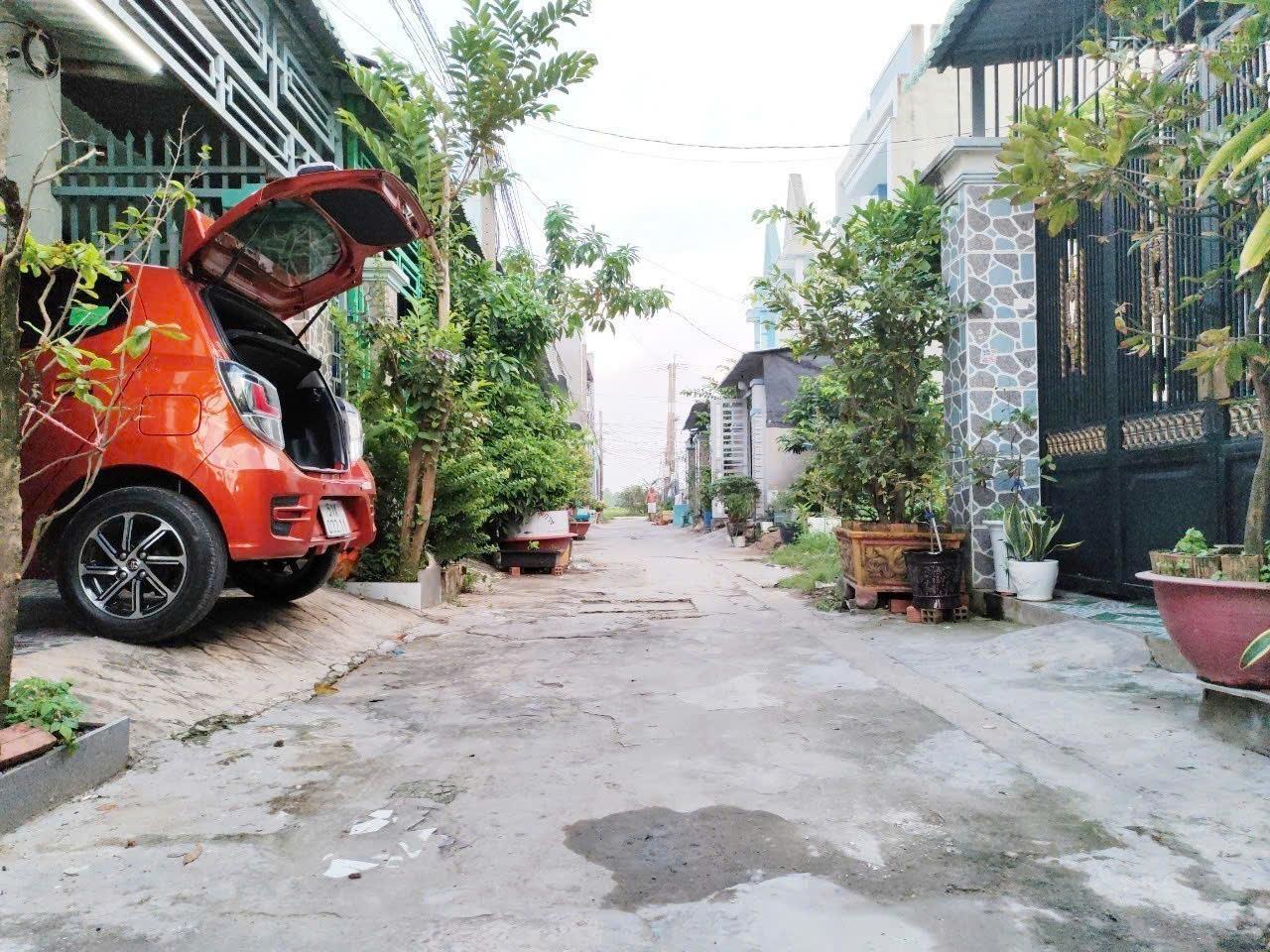 Tôi cần Bán đất gần chợ Hưng Long 5x19m, giá 1,75 tỷ Tôi cần Bán đất gần chợ Hưng Long 5x19m, giá 1,75 tỷ