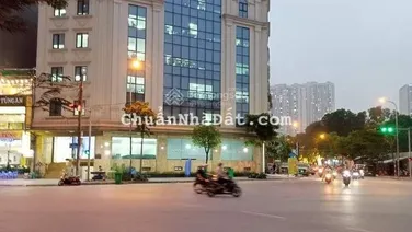 Siêu Hiếm. Tòa văn phòng 11 tầng diện tích 120m2 phố Lê Đức Thọ. Giá đầu tư