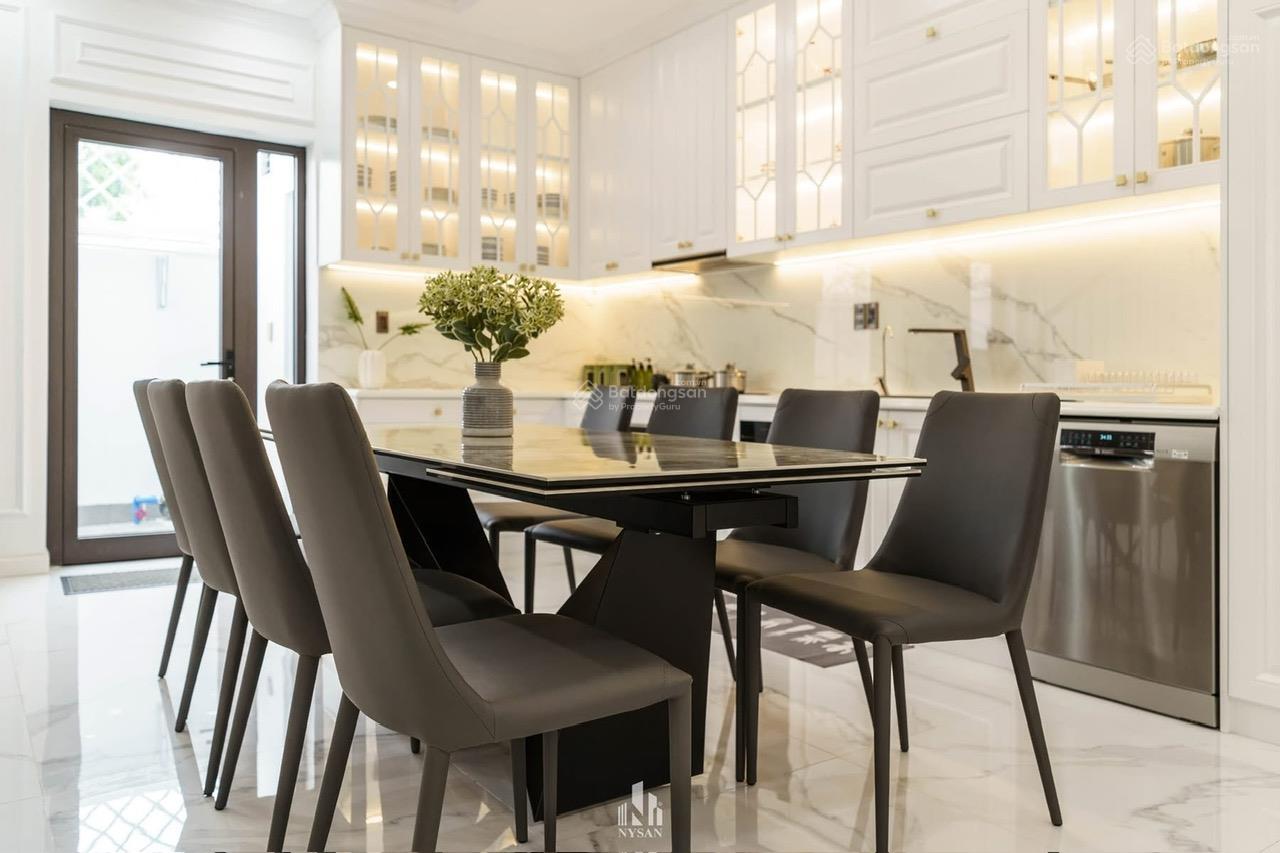 **Bán nhà HXH Hoàng Hoa Thám, phường 13, Tân Bình (4*12) 2 tầng chỉ hơn 7 tỷ **Bán nhà HXH Hoàng Hoa Thám, phường 13, Tân Bình (4*12) 2 tầng chỉ hơn 7 tỷ