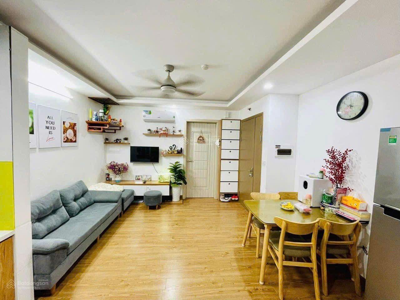Bán căn hộ 48 m2 chung cư Ruby city, giá 2,52 tỷ đủ nội thất, sẵn sổ