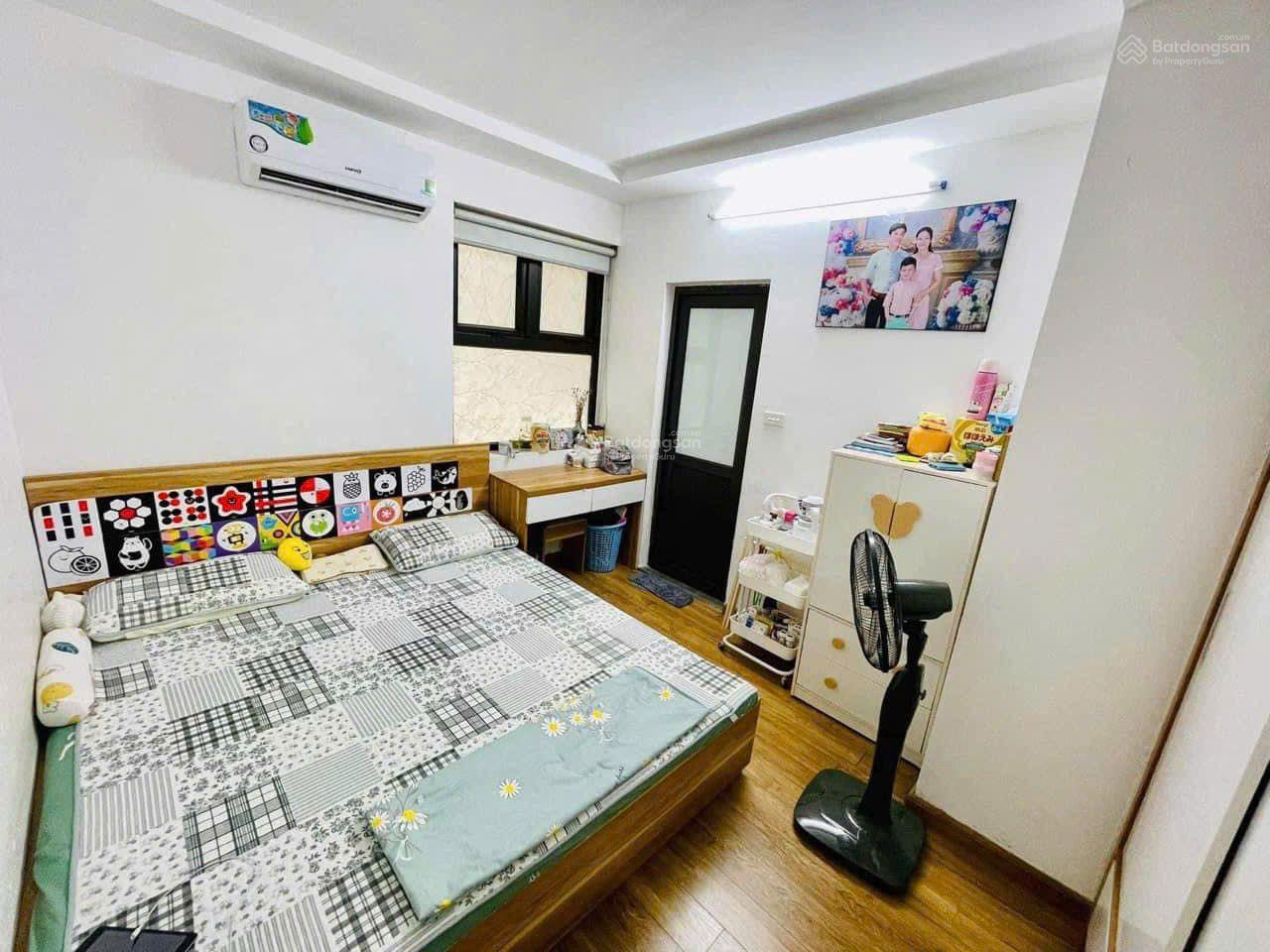 Bán căn hộ 48 m2 chung cư Ruby city, giá 2,52 tỷ đủ nội thất, sẵn sổ