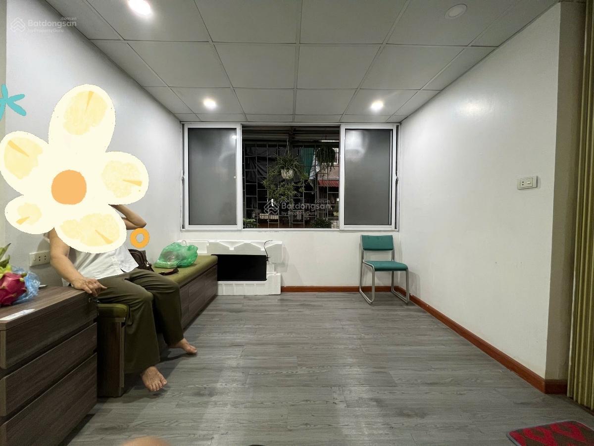Tập thể Thanh Nhàn, Hai Bà Trưng, Hà Nội. Ôtô tránh nhau. Ô tô dừng đỗ ngày đêm DT 80m2 giá 4,22 tỷ