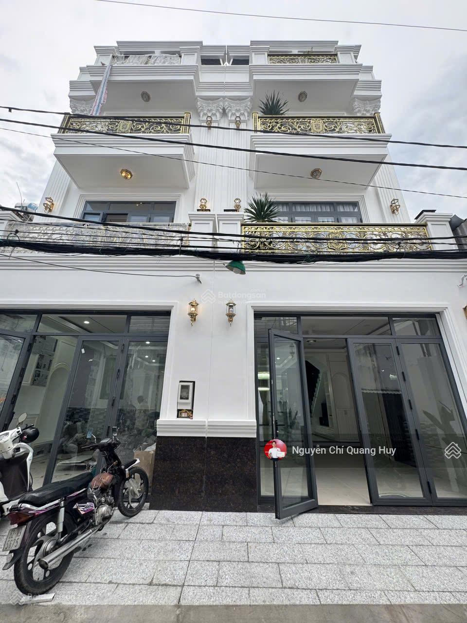 Nhà phố sang trọng có thang máy - gara xe - đường 6m 1806 Huỳnh Tấn Phát Nhà Bè - 5x19m giá 10,8 tỷ