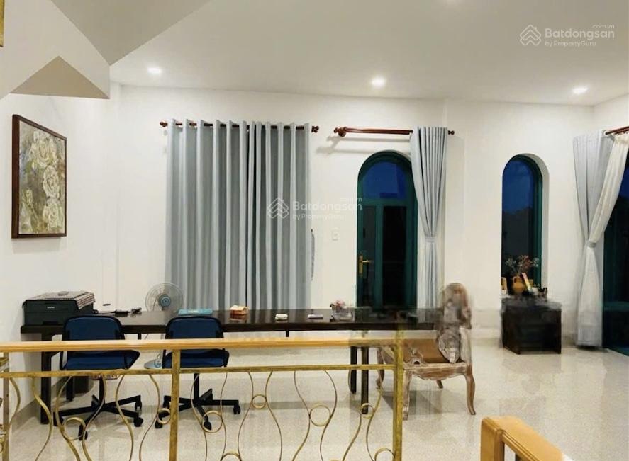 Biệt thự giá tốt - Linh Đông - 4 tầng - 152m2 ngang 8m, gara xe hơi, 3 PN, 4 WC - Giá 14 tỷ