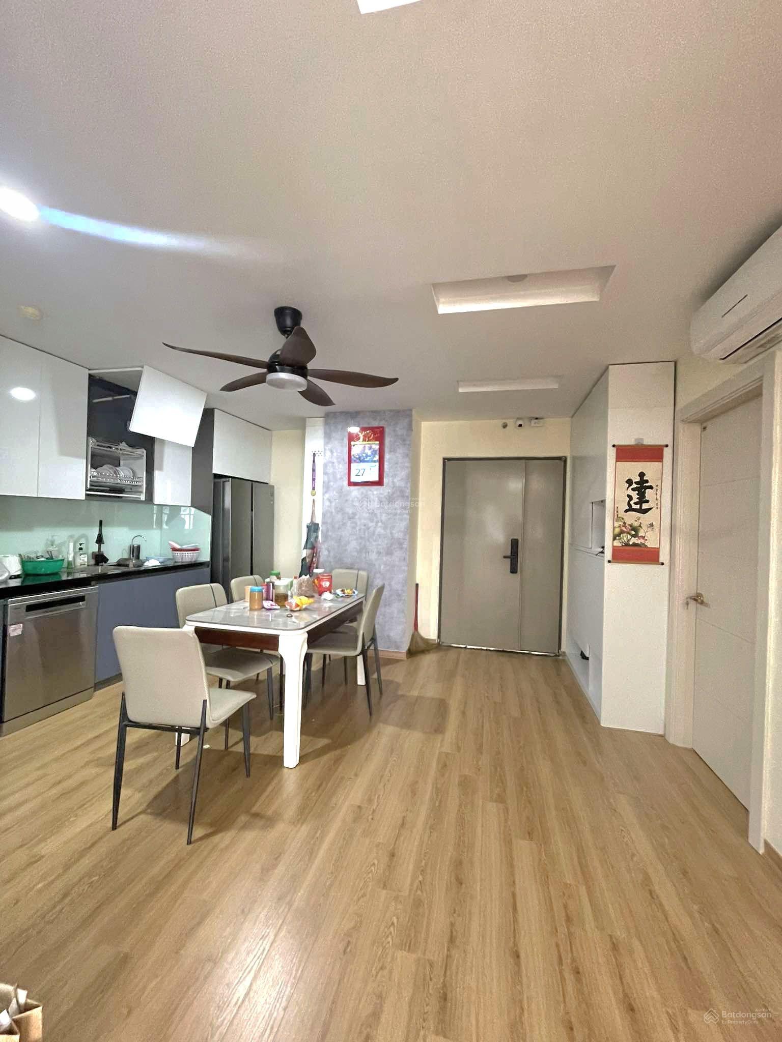Bán gấp giá siêu rẻ Q. Cầu Giấy. DT 120m2 gồm 3PN, 2WC. Tòa Thăng Long Tower Mạc Thái Tổ