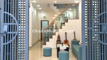 Bán gấp nhà 1T + 1L hẻm 80 Trần Quang Diệu, P14, Quận 3, DT 39m2/2tỷ150, nhà đang cho thuê 9 tr/th