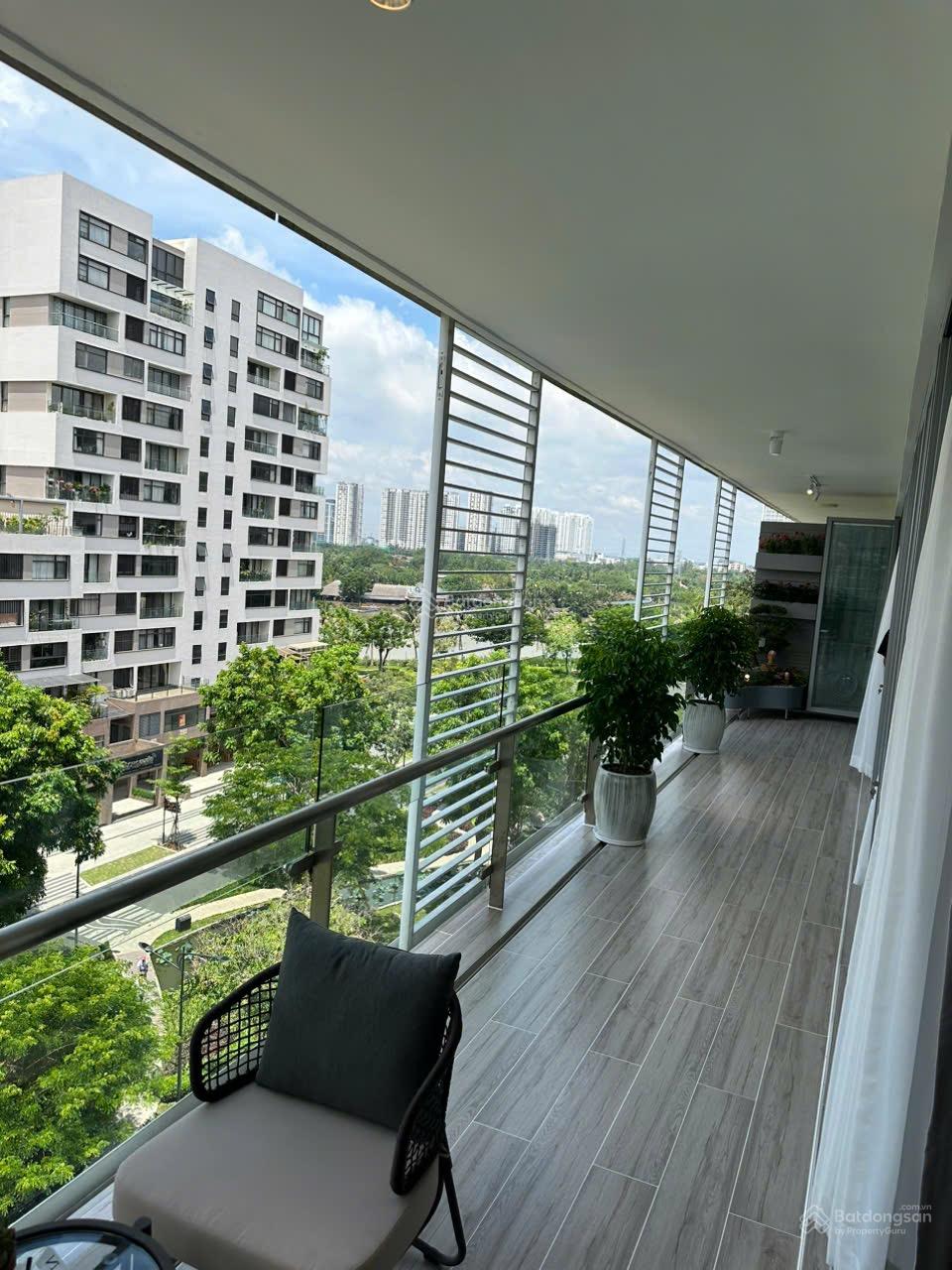 Cho thuê căn hộ Garden Plaza 1 nội thất cao cấp 3PN, 2WC, 150m2 tại Tân Phong, Quận 7, giá ưu đãi