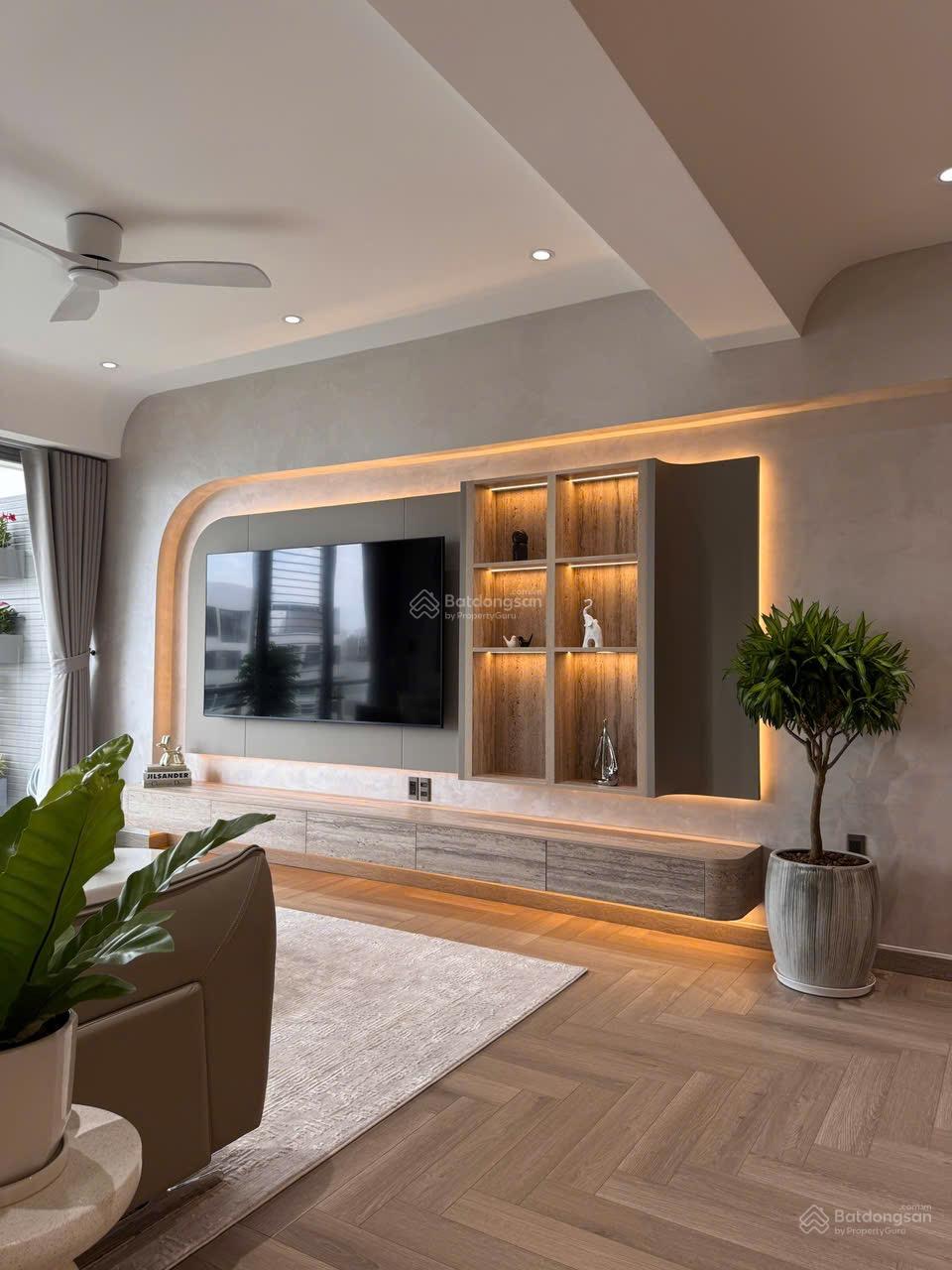 Cho thuê căn hộ Garden Plaza 1 nội thất cao cấp 3PN, 2WC, 150m2 tại Tân Phong, Quận 7, giá ưu đãi