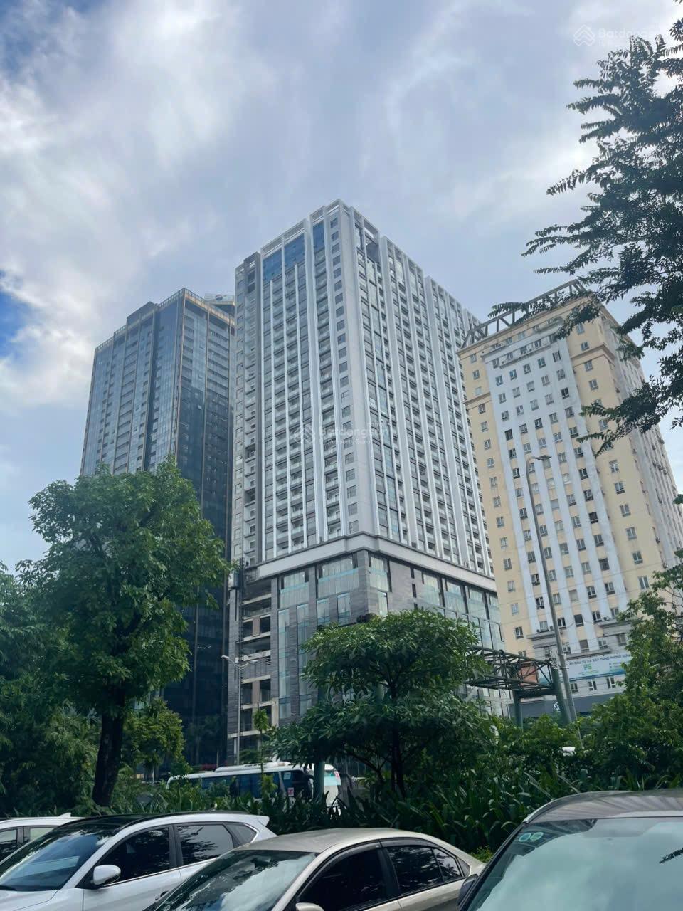 Bán căn hộ 3PN, 114m2 tại Capital Elite, 125 triệu / m2, giá tốt, chính chủ