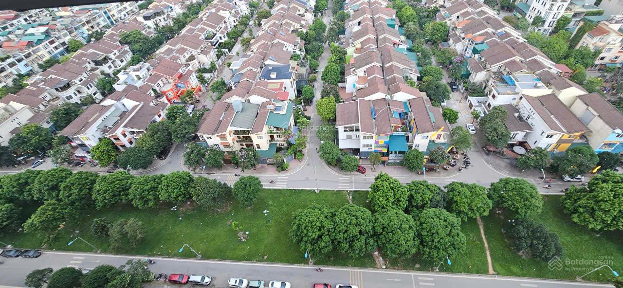 Cần bán căn 3 ngủ 110m2 chung cư Tân Tây Đô