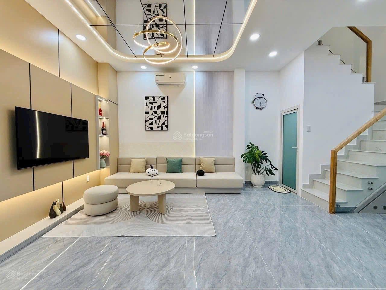 Chủ ngộp cần bán giá 3,25 tỷ, đường Chu Văn An, phường 12, Bình Thạnh. DT 62.5m2 (5.4mx11.5m). SHR. Chủ ngộp cần bán giá 3,25 tỷ, đường Chu Văn An, phường 12, Bình Thạnh. DT 62.5m2 (5.4mx11.5m). SHR.