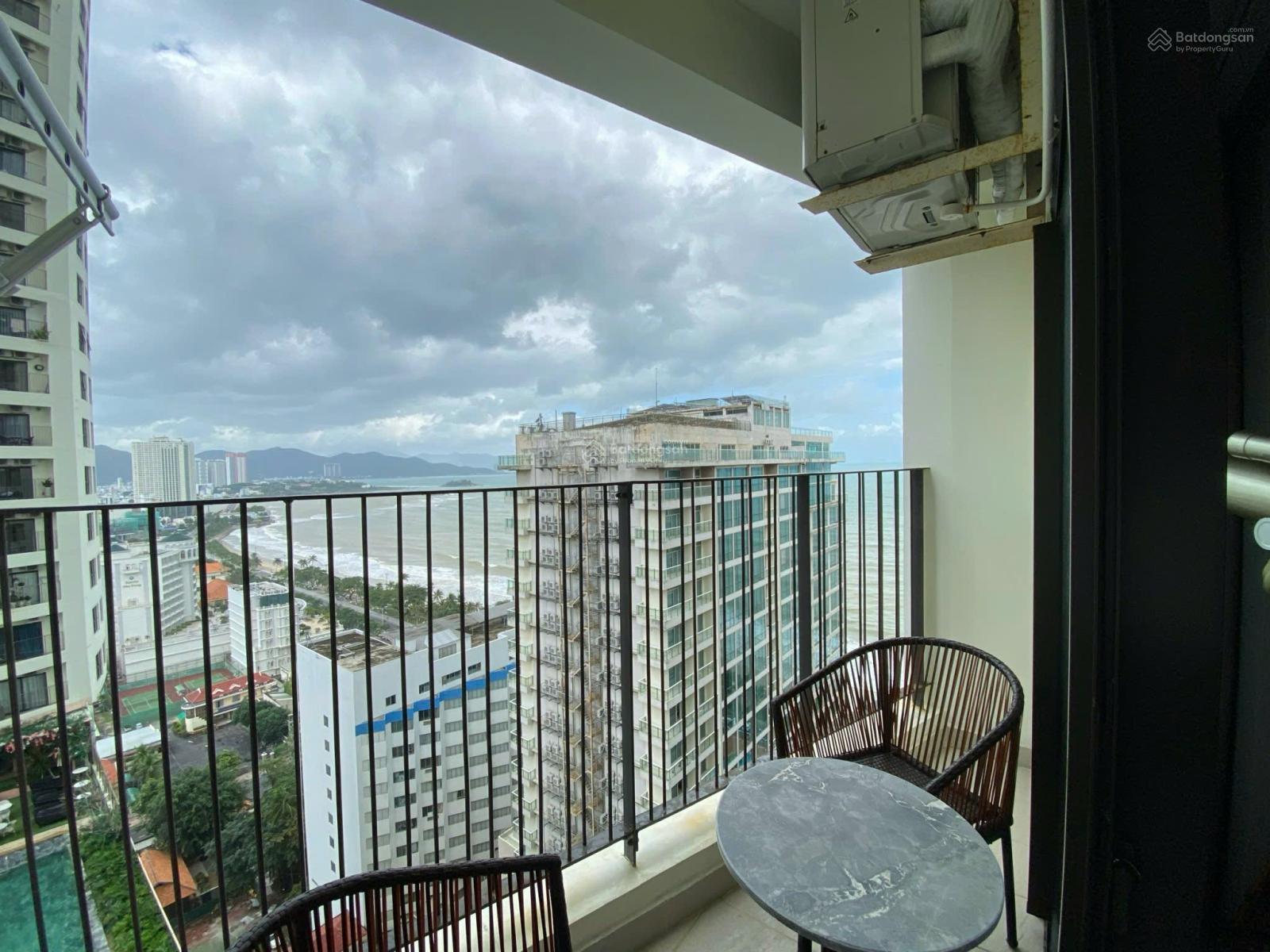 Siêu phẩm Gold Coast độc nhất toà Nam căn 70,5m2 đang bán để lại nôii thất xịn giá chỉ 7,3 tỉ