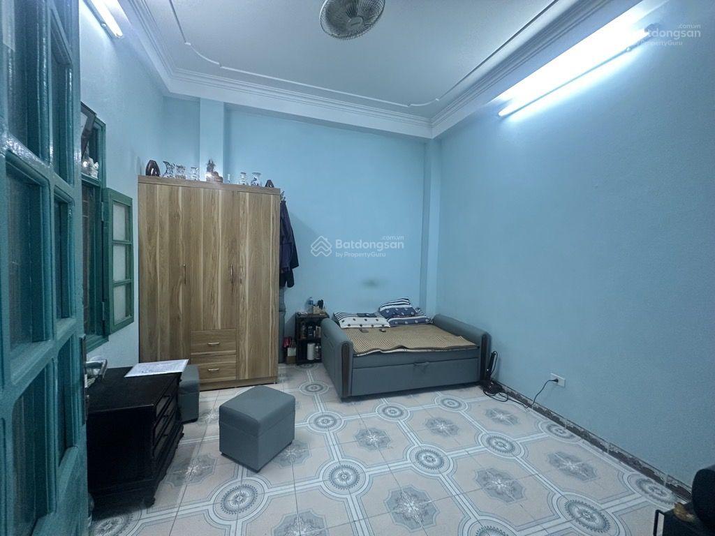 Trung tâm phố cổ 4 ngủ - ô tô đỗ cổng - 30m ra mặt phố - hiếm - phù hợp đại gia đình hoặc giữ tiền