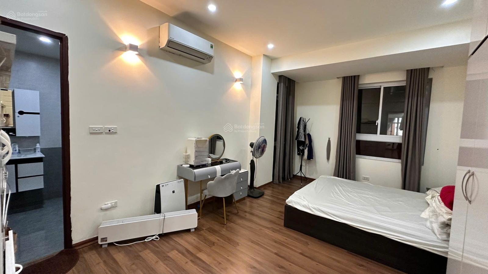 Bán chung cư No17-3 Sài Đồng-Long Biên-93m 2n2wc-full nội thất xin-giá bán 4.7 tỷ (thương lượng)
