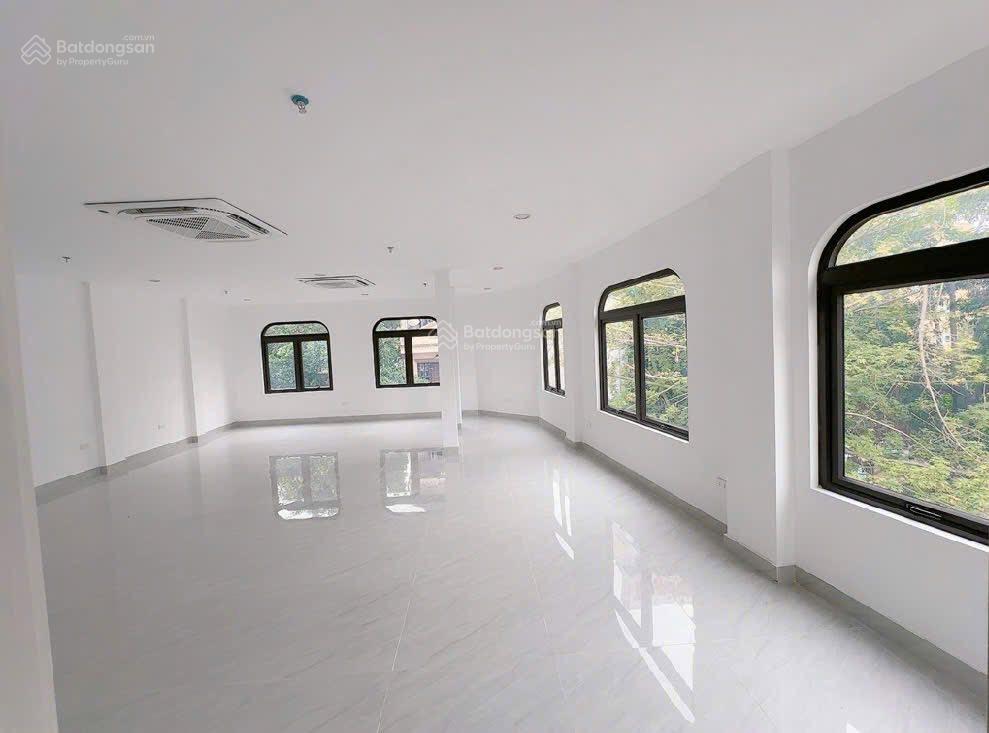 Bán toà văn phòng 2 mặt tiền mặt phố Nguyễn Văn Trỗi - Phương Liệt, 90m2 x 8T. MT 16m. 37.9 tỷ
