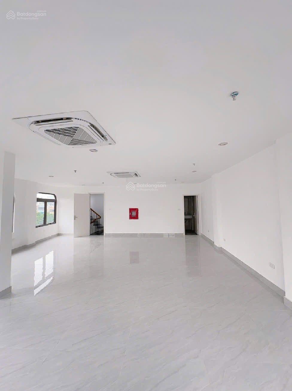 Bán toà văn phòng 2 mặt tiền mặt phố Nguyễn Văn Trỗi - Phương Liệt, 90m2 x 8T. MT 16m. 37.9 tỷ