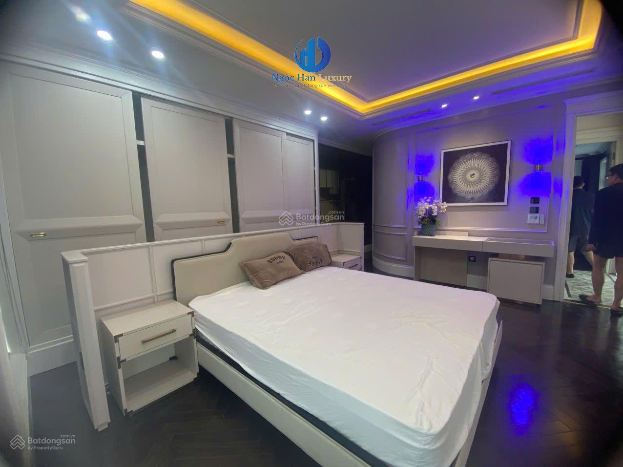 Cho thuê biệt thự, full nội thất cao cấp, sát hồ 24,5ha. Giá 25 triệu/ tháng