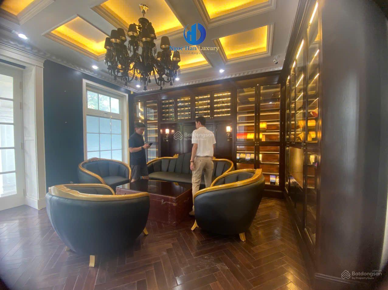 Cho thuê biệt thự, full nội thất cao cấp, sát hồ 24,5ha. Giá 25 triệu/ tháng