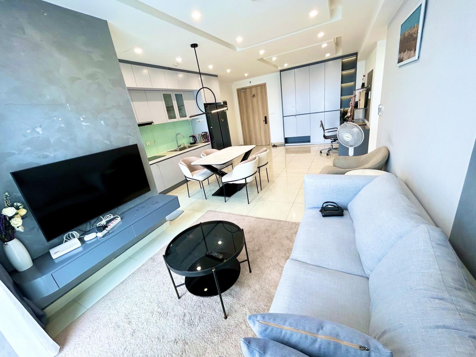 Giảm giá sâu: Căn 2PN + 2WC + 1 kho Khu Emerald, có nội thất, view công viên nội khu, giá: 4.550 tỷ
