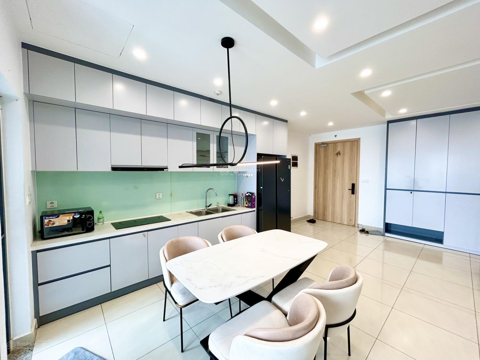 Giảm giá sâu: Căn 2PN + 2WC + 1 kho Khu Emerald, có nội thất, view công viên nội khu, giá: 4.550 tỷ