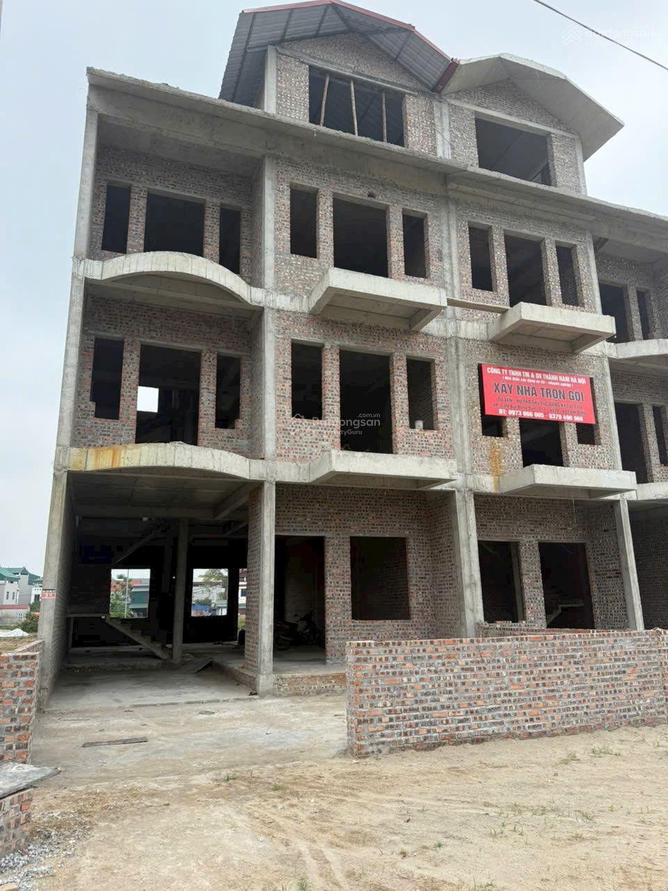 Bán nhà mặt đường trục chính khu đô thị Chi Đông huyện Mê Linh, Hà Nội