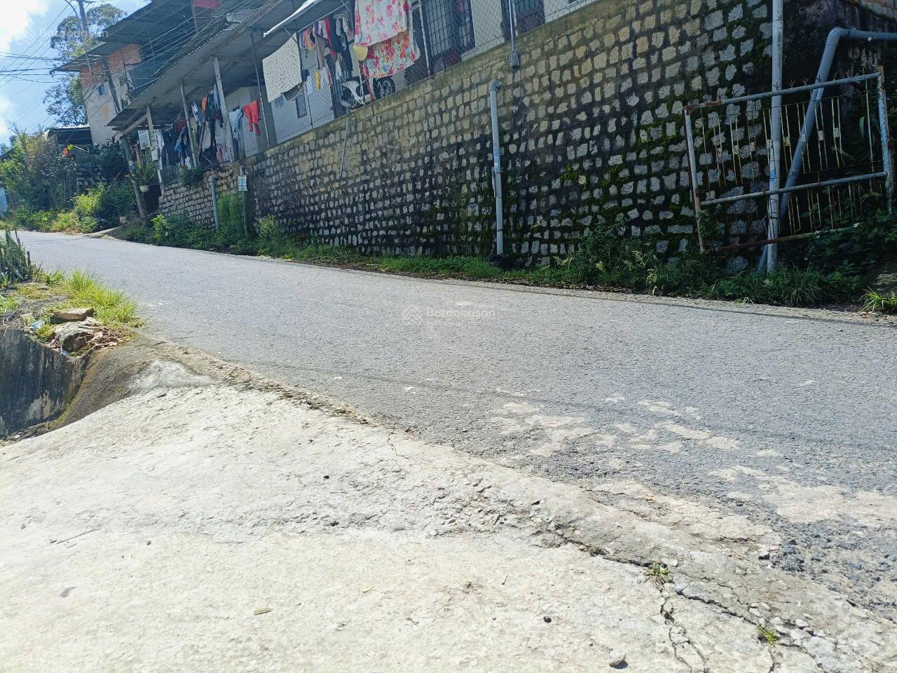 Đất nền biệt thự DT 250m2 đường Nam Hồ, đường ô tô, view đẹp, giá rẻ nhất khu vực 5.5 tỷ