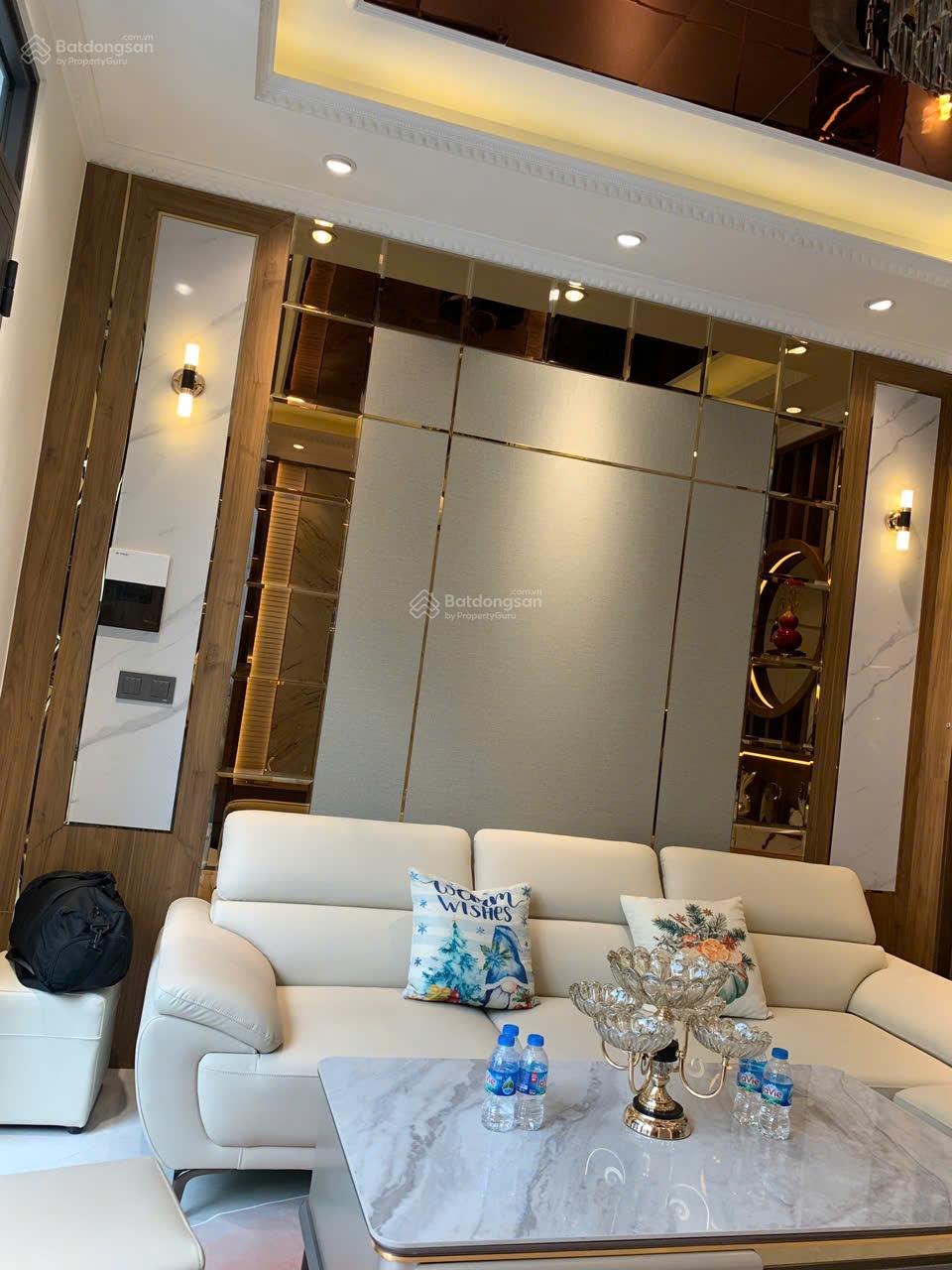 NHÀ ĐẸP YÊN HÒA  CẦU GIẤY  5 TẦNG MỚI XÂY - Diện tích: 35m² | Xây 5 tầng + 1 tum | Mặt tiền rộng