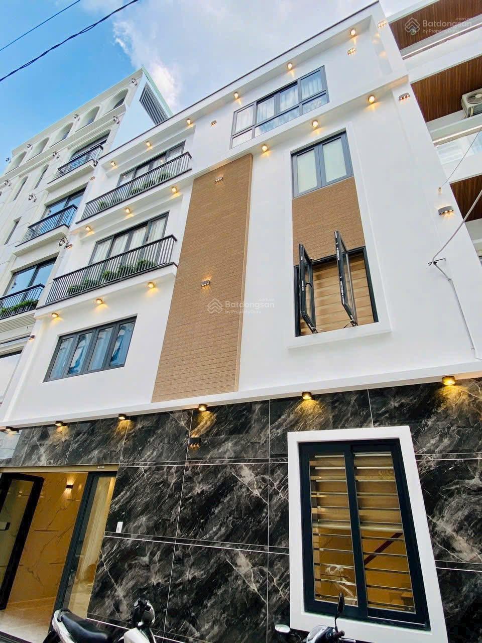 Chủ bán gấp 3,29 tỷ nhà đường Hoa Lan, Phường 2, Quận Phú Nhuận. DT 62,8m2. SHR, hợp đồng thuê cao.