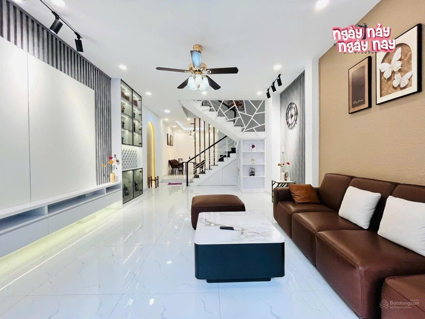 Siêu phẩm vừa ở vừa đầu tư nhà 4 tầng tại Võ Văn Tần P6 Q3 - 3Ty650 full nội thất + DT 67,5m2 SHR