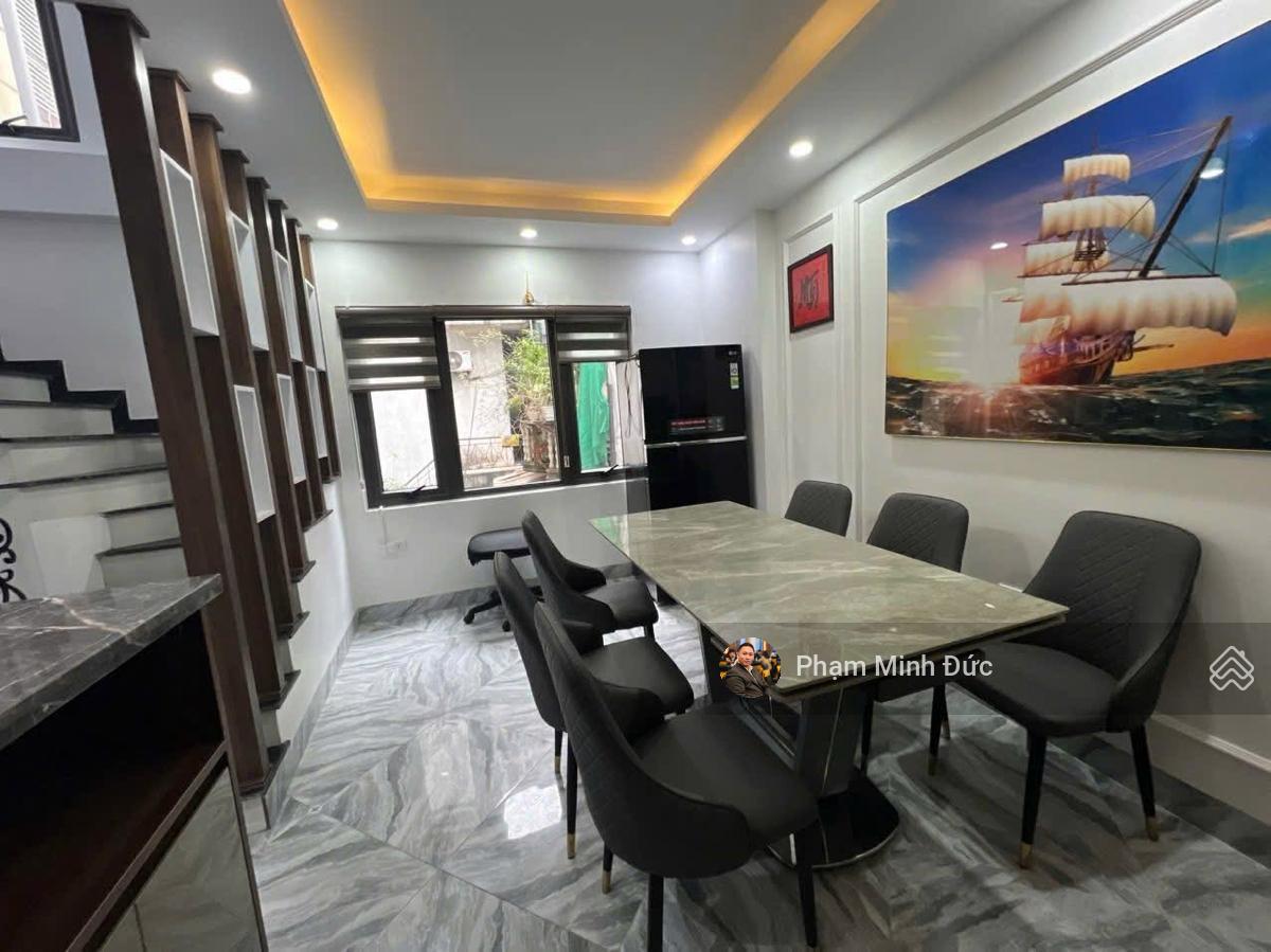 Nhà đất hiếm quận Cầu Giấy - phân lô ô tô tránh - xây tòa building quá đẹp - lô góc gần 2 mặt đường