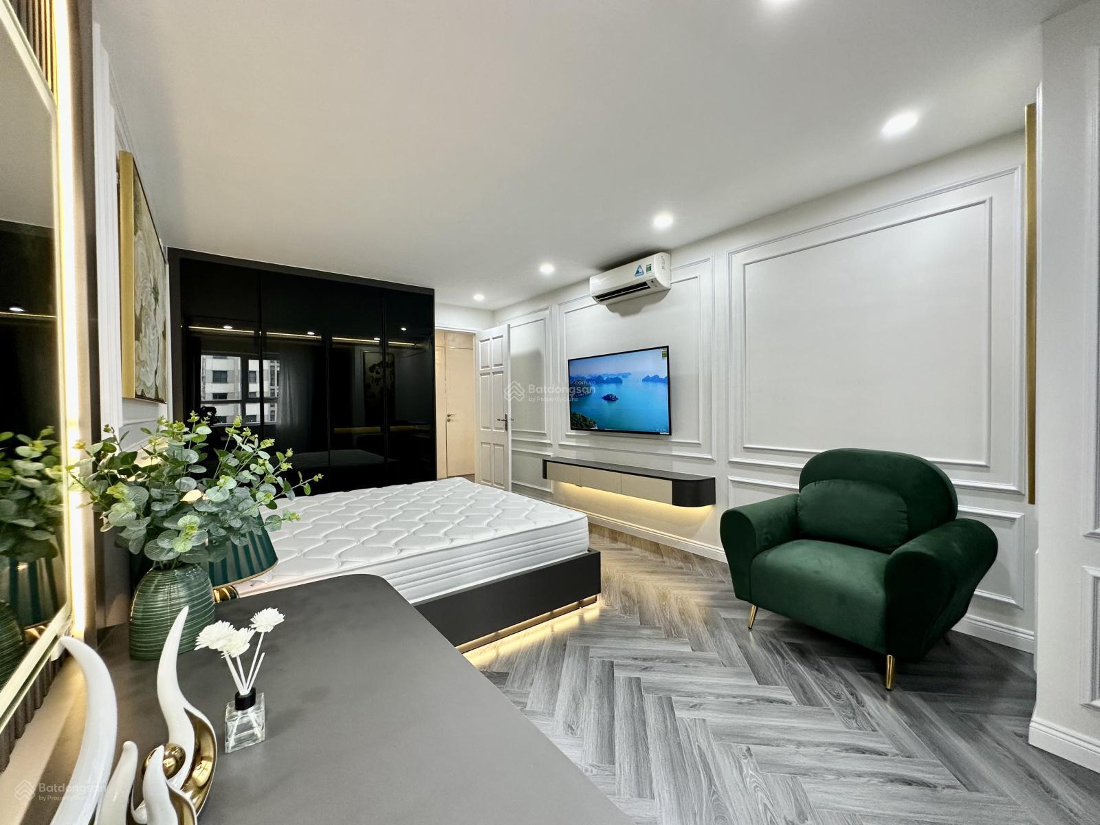 Chính chủ bán CH 60B Nguyễn Huy Tưởng 97m2 3 ngủ full đồ tầng đẹp view thoáng 7.1tỷ. LH: 0987 362 ***