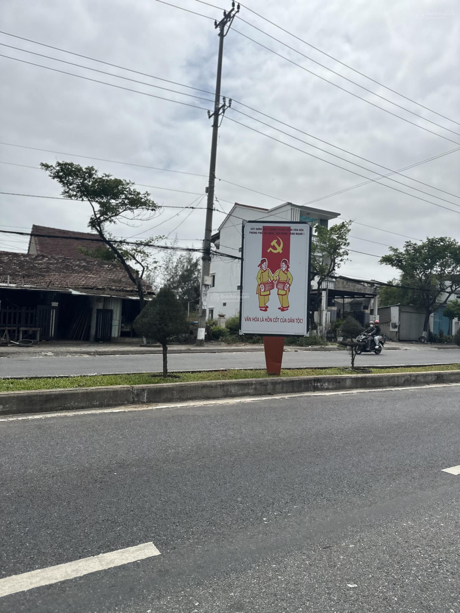 Cần bán 2 lô đất mặt tiền biển Lạc Long Quân, Cẩm An, Hội An Cần bán 2 lô đất mặt tiền biển Lạc Long Quân, Cẩm An, Hội An