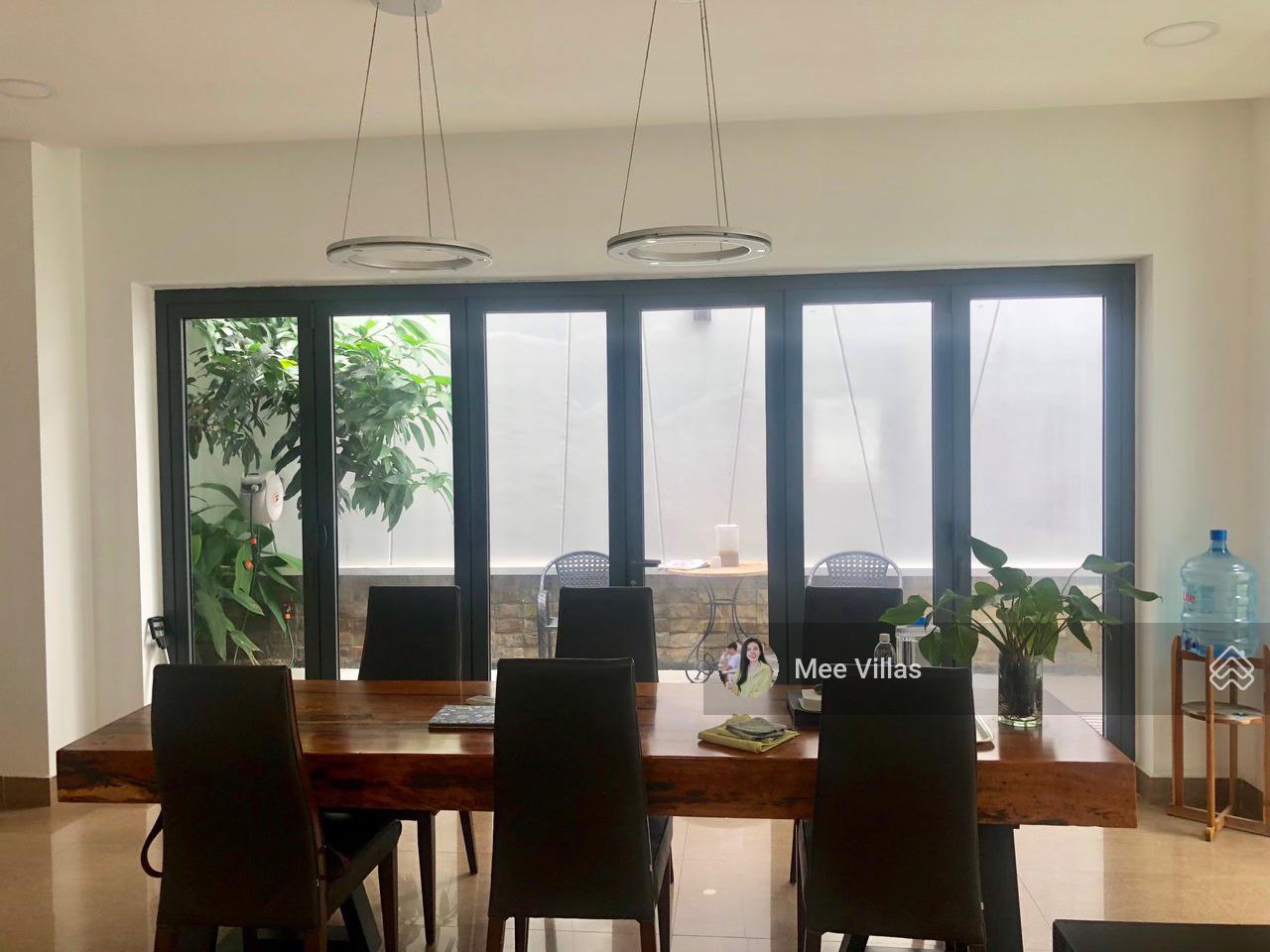 Chính chủ bán biệt thự sân vườn hồ bơi đường số 31C, An Phú, Quận 2 DT 9x20m, trệt 2 lầu giá 35 tỷ