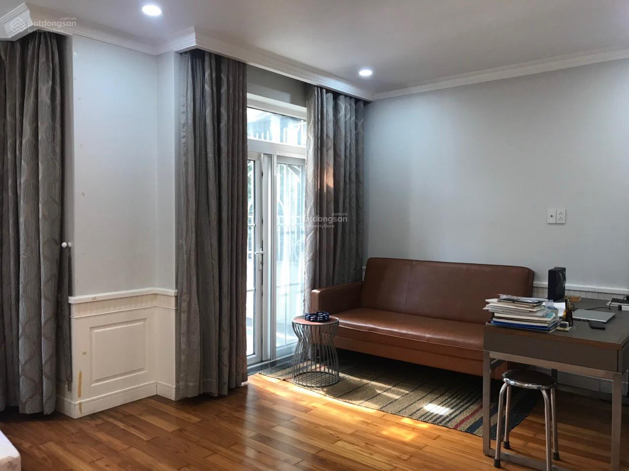 Chính chủ cho thuê villa Saigon Pearl đầy đủ nội thất cơ bản giá 90 triệu / tháng LH 0932 069 ***