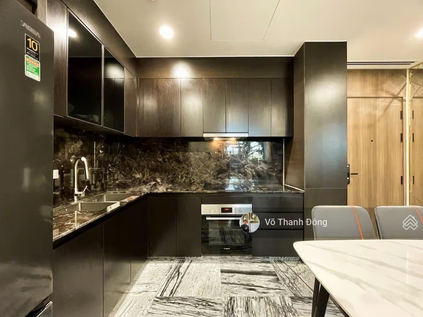 Bán 2 phòng ngủ 73m2 Lumiere Riverside, view nội khu xanh mát, giá tốt 10,1 tỷ all in, có sổ