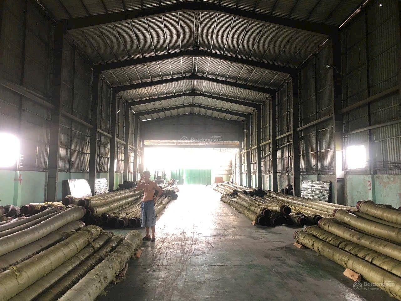 Bán nhà xưởng 1000m2 mặt tiền nguyễn hữu trí tân Bửu sát Bình Chánh Bán nhà xưởng 1000m2 mặt tiền nguyễn hữu trí tân Bửu sát Bình Chánh