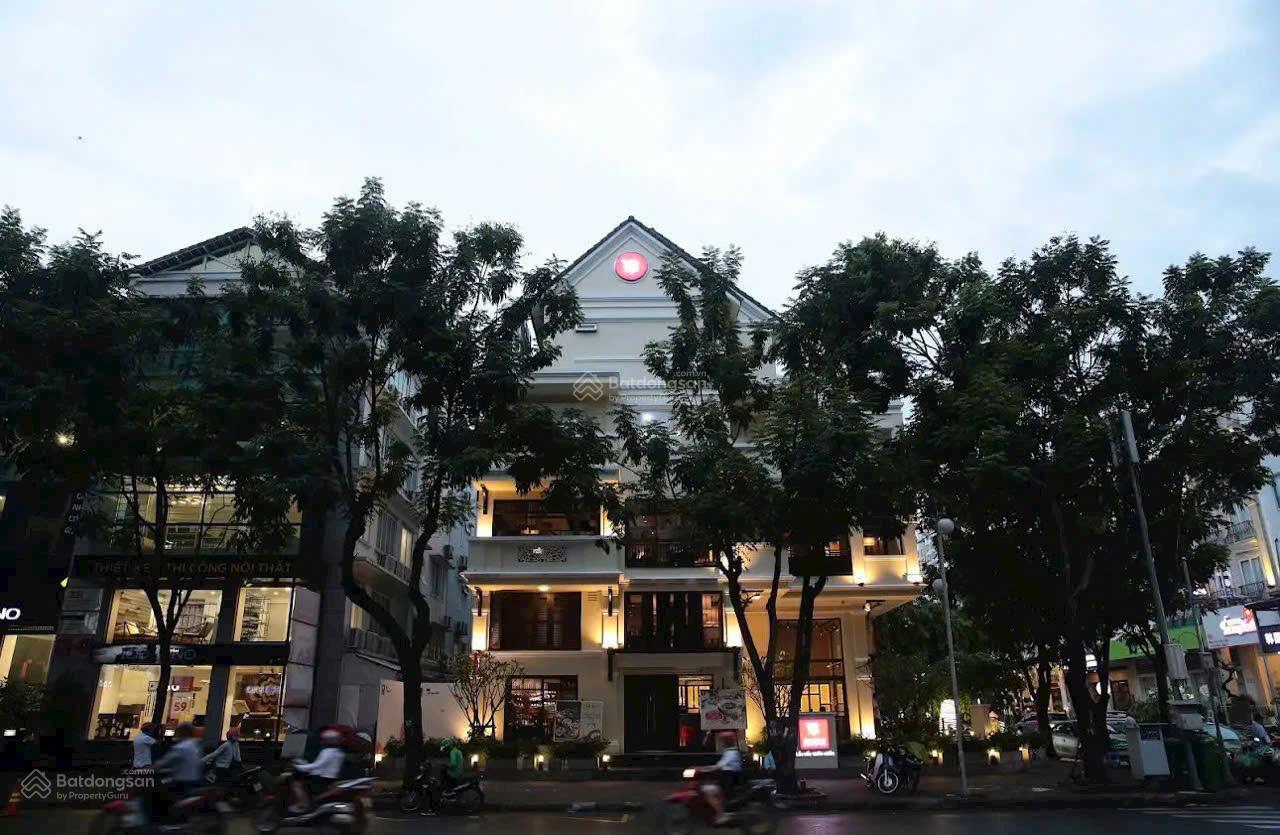 Cho thuê căn góc Hưng Phước, Bùi Bằng Đoàn, giá thuê 228 triệu LH: 0938 602 *** Nhân