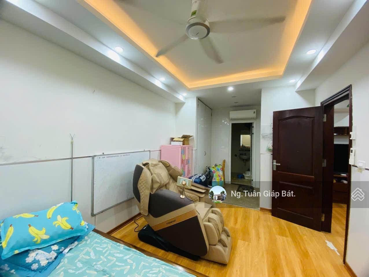 Bán căn góc truc 12 tòa A 87,2m2 trên sổ 3PN, giá 5.12 tỷ có gia lộc