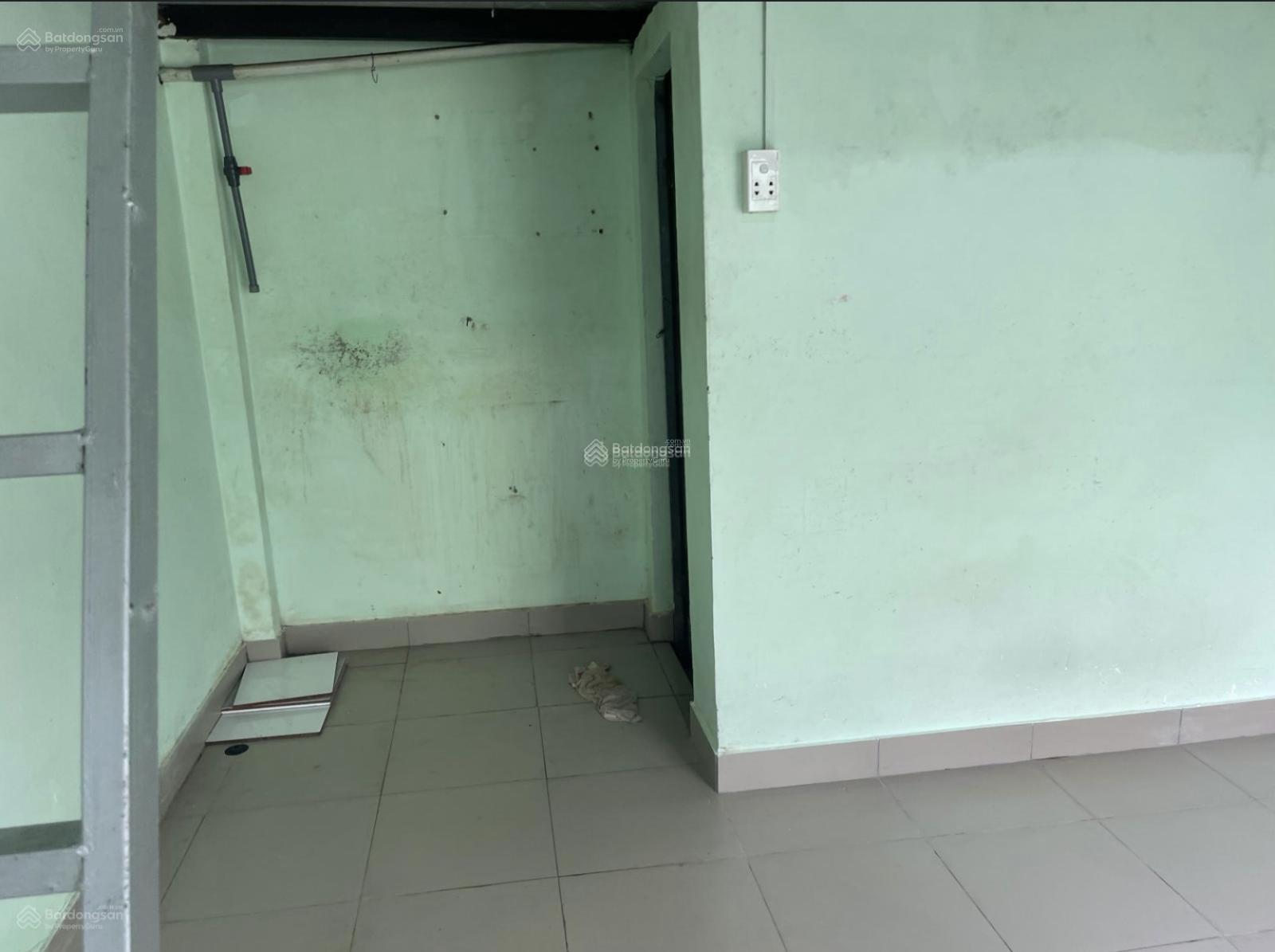 Cho thuê phòng trọ 3x4m, có gác giá 1.2 tr/tháng vị trí Hiệp Thành 35 , liên hệ 0919 147 ***