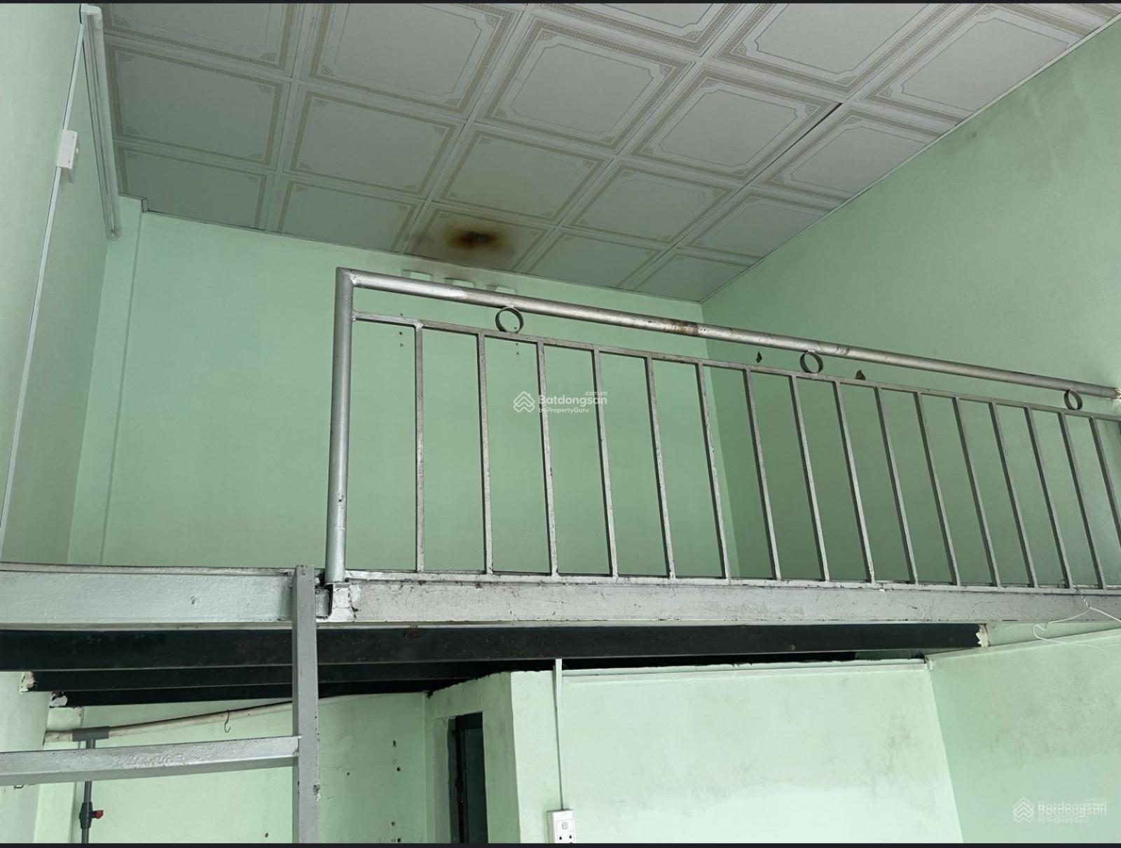 Cho thuê phòng trọ 3x4m, có gác giá 1.2 tr/tháng vị trí Hiệp Thành 35 , liên hệ 0919 147 ***